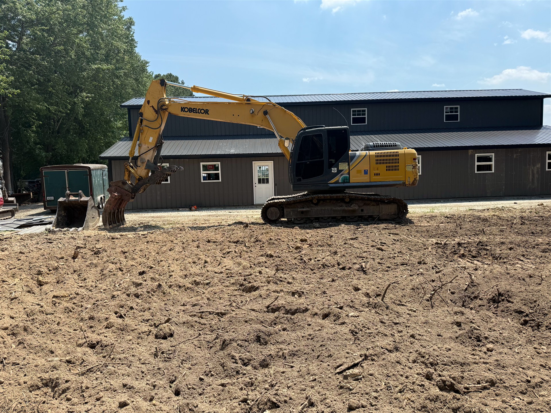 Kobelco 210 Excavator